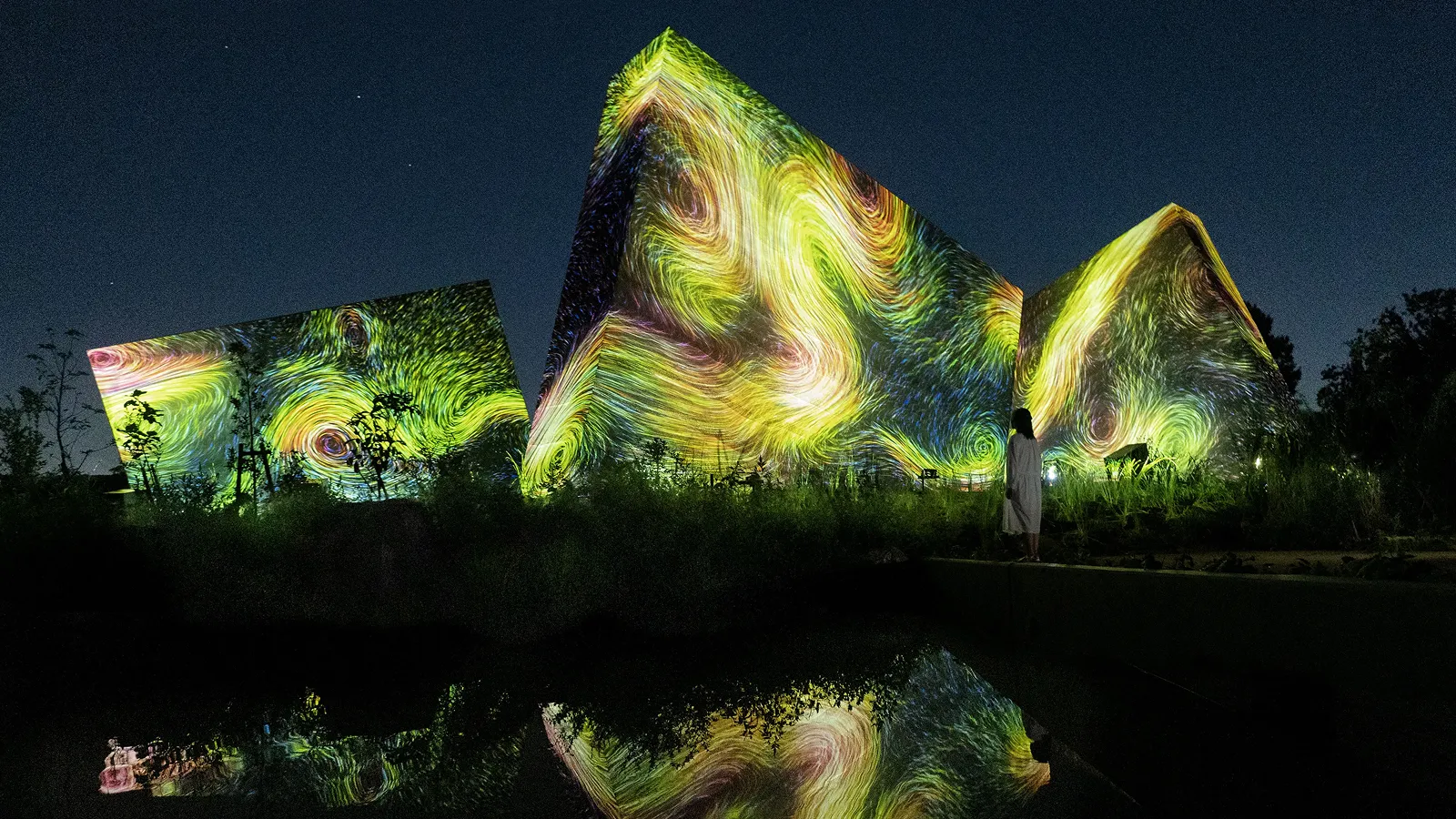 teamLab Botanical Garden