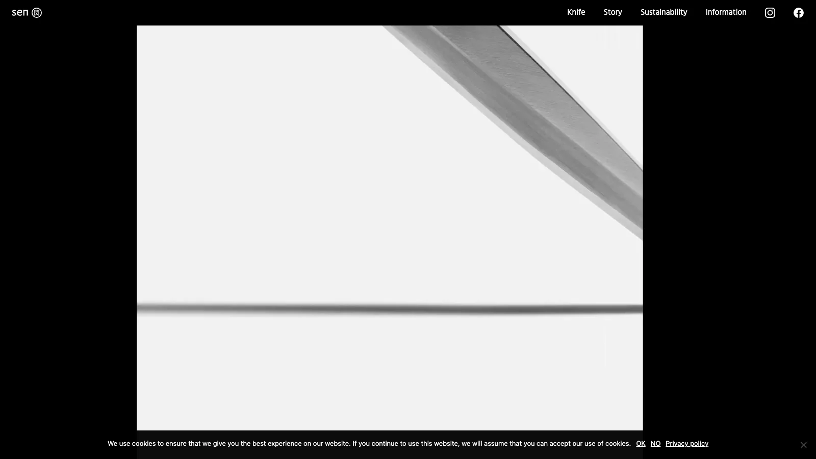 Minimal Japanese craft website set in clean gothic sans-serif type with generous space